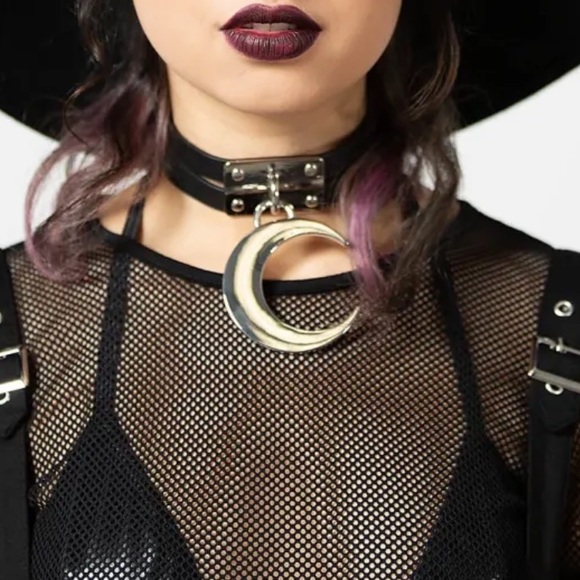KILLSTAR Noctrina moon choker - Picture 9 of 11